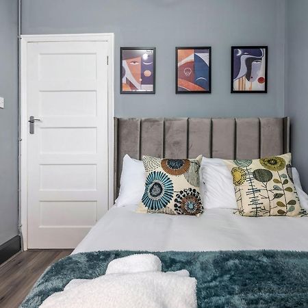 Villa Stunning 3Br House W Garden & Parking In Richmond à Saint Saint Kew Extérieur photo