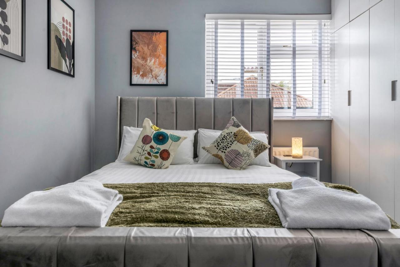 Villa Stunning 3Br House W Garden & Parking In Richmond à Saint Saint Kew Extérieur photo