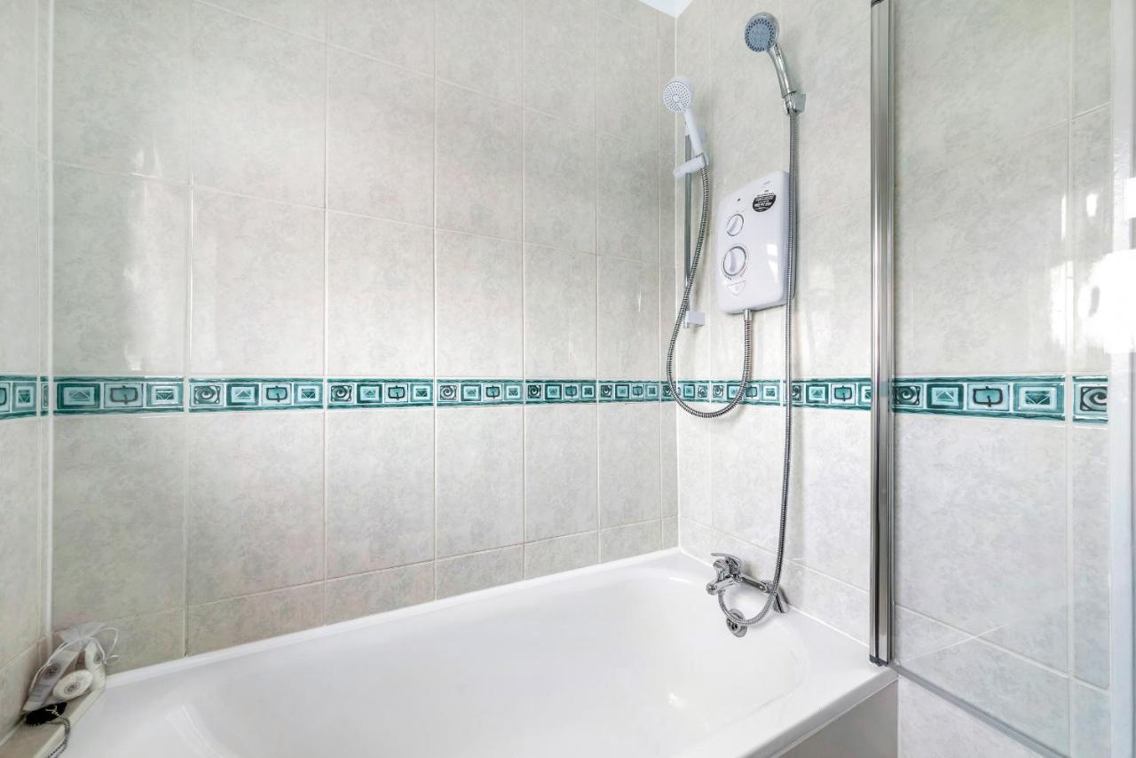Villa Stunning 3Br House W Garden & Parking In Richmond à Saint Saint Kew Extérieur photo